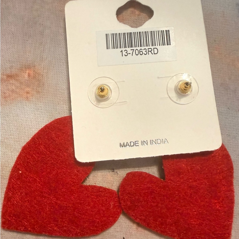 Red Heart Dangle Beaded and Rhinestone Earrings New - Picture 4 of 7
